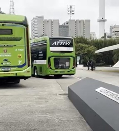 COM FROTA ELÉTRICA EM EXPANSÃO, SÃO PAULO DEBATE TRANSIÇÃO ENERGÉTICA NO TRANSPORTE PÚBLICO.