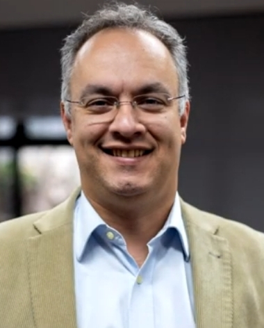 A nova fase do Ver e Aprender faz com que alunos do EJA e CIEJA enxerguem melhor.