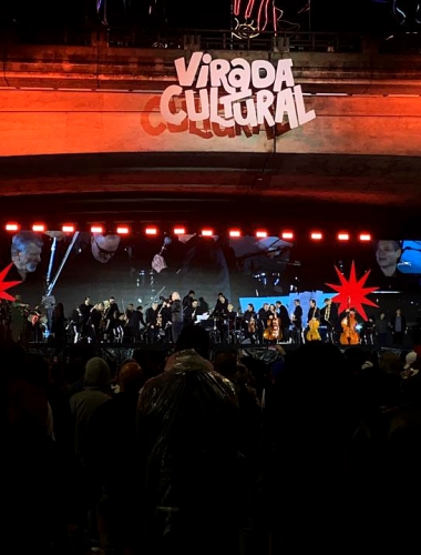 Abertura da Virada Cultural 2026 reúne milhares de pessoas no Vale do Anhangabaú